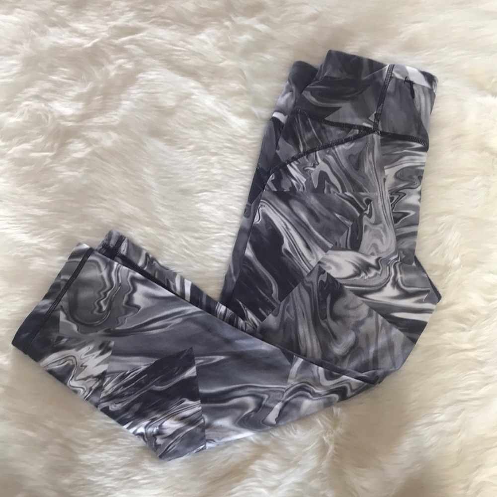 Sweaty Betty cropped leggings